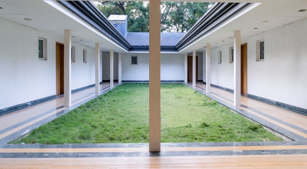 Mint Koregaon Park Next To Osho Ashram Pune Exterior photo