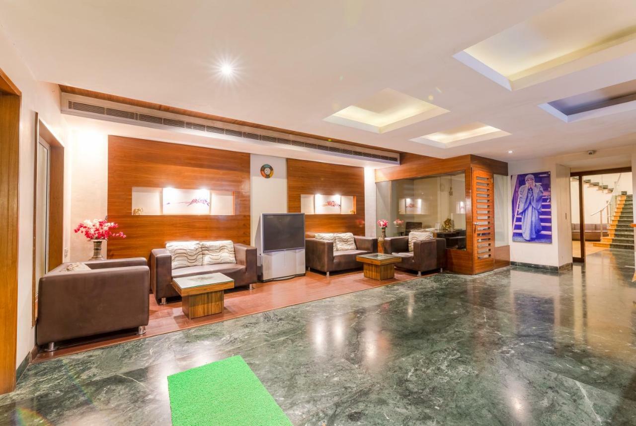 Mint Koregaon Park Next To Osho Ashram Pune Exterior photo