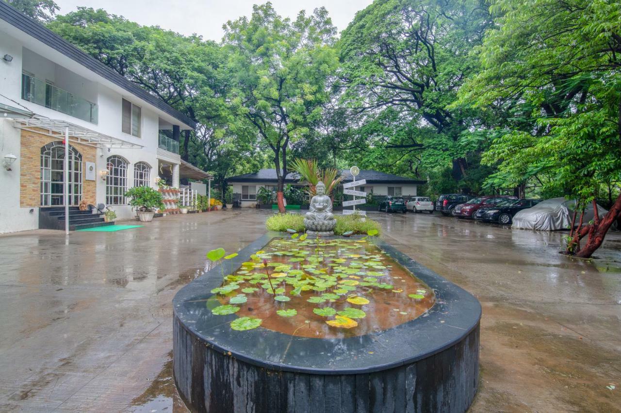 Mint Koregaon Park Next To Osho Ashram Pune Exterior photo
